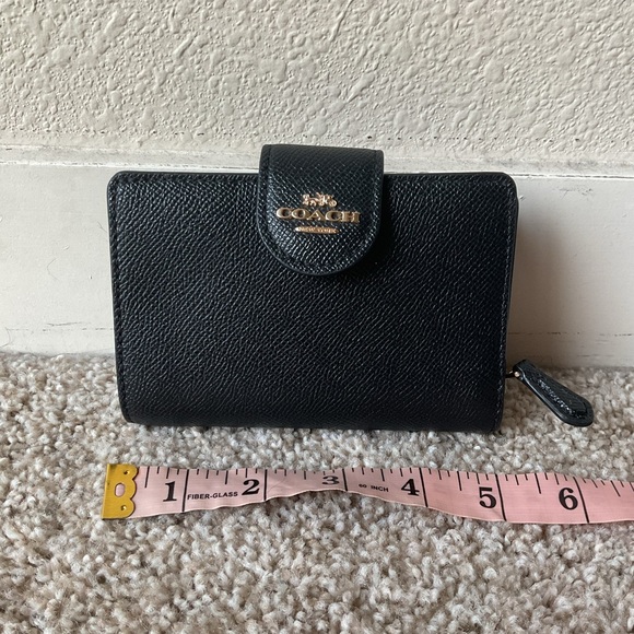 Used COACH 6390 Medium Corner Zip Wallet - Black - Picture 6 of 6
